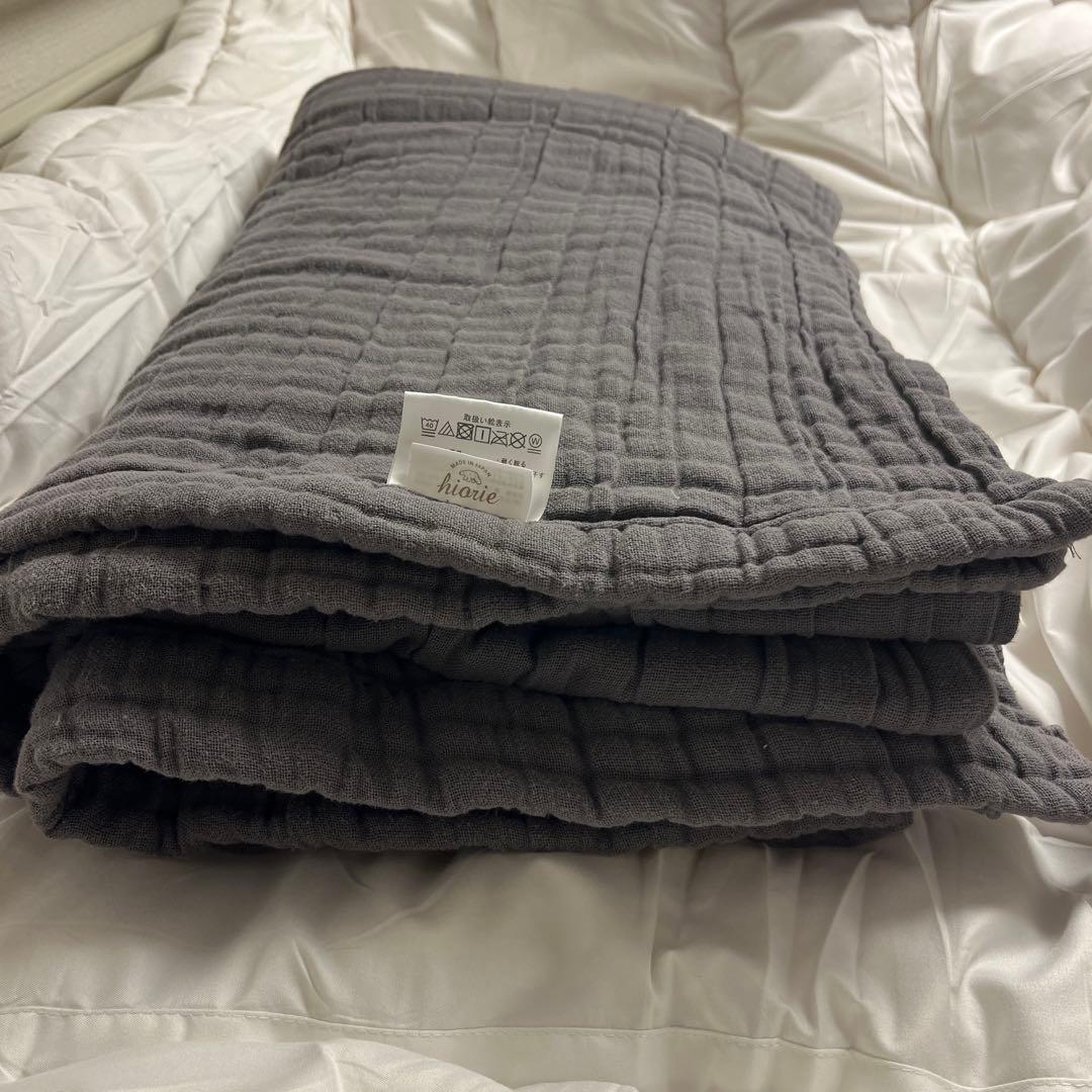 ヒオリエ　8重ガーゼケット　シングルサイズ　チャコールグレー