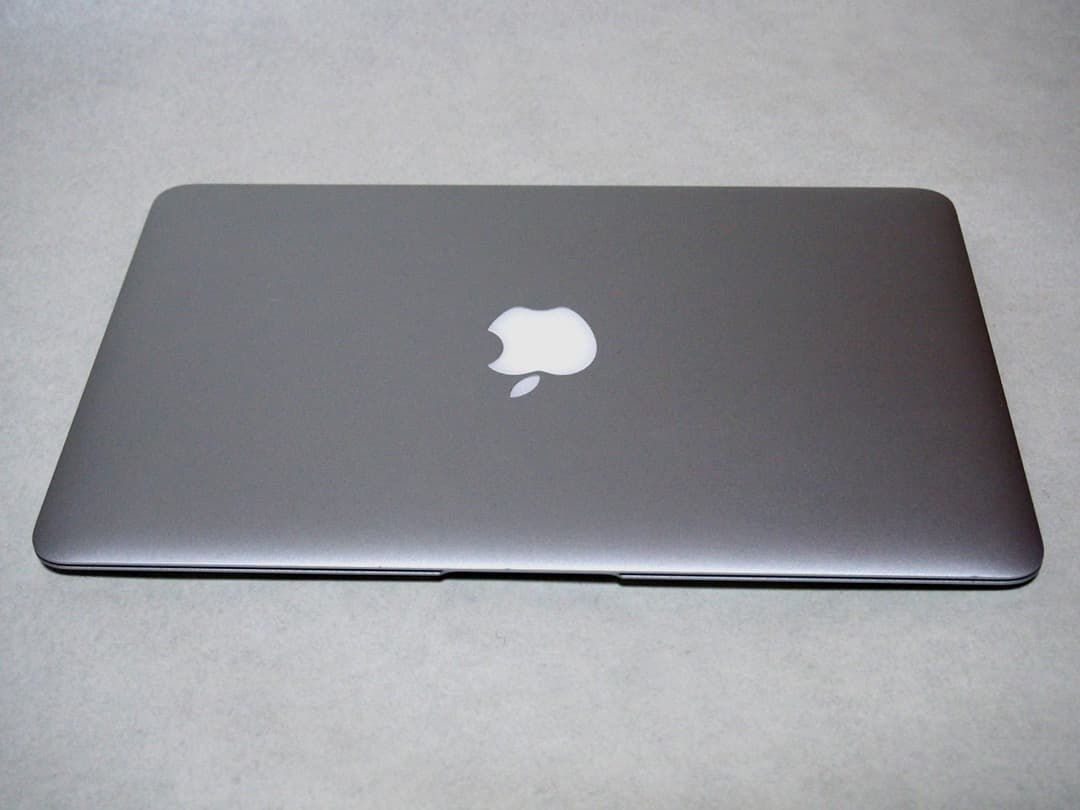 ⭐︎週末価格 美品 MacBook Air 2015 11インチ 4G/128G⭐︎