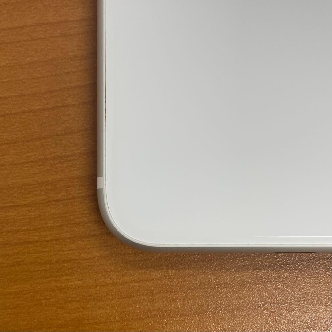 動作確認済み iPhone SE 第2世代 64GB ID:K5542