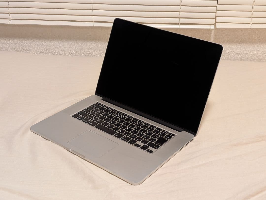 Apple MacBook Pro シルバー2013 retina 15inch