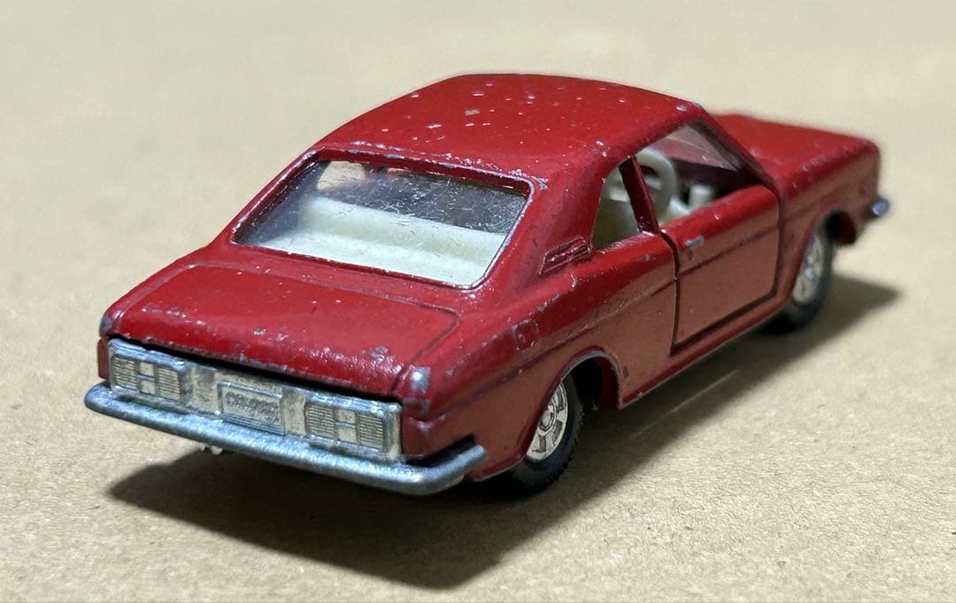 日本製 トミカ ホンダ 1300 クーペ9 ２台セット サーフキャリア