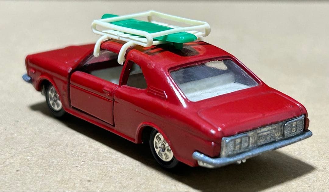 日本製 トミカ ホンダ 1300 クーペ9 ２台セット サーフキャリア