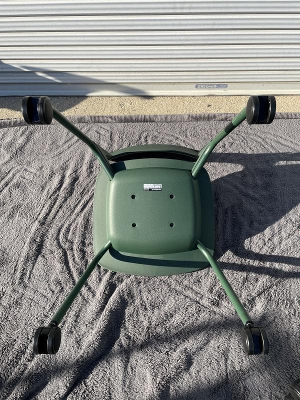 ①【美品】オカムラ　8124GL FPE5　5脚セット　座パッド・キャスター付