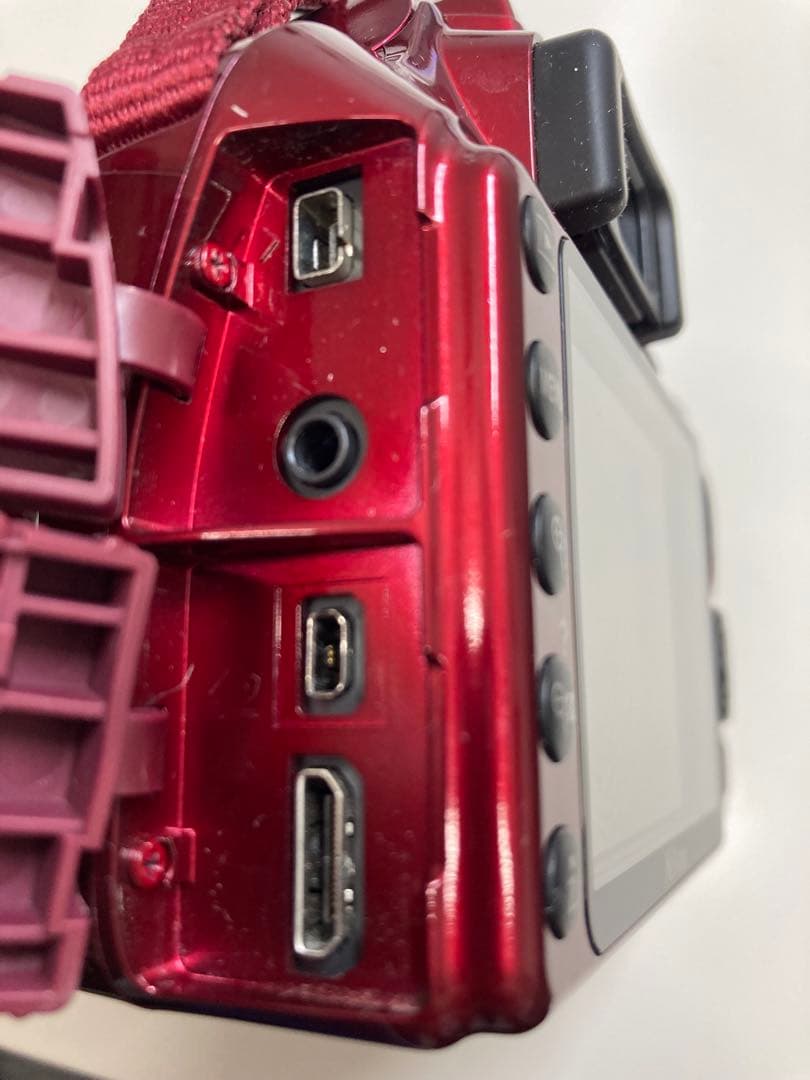 【Nikon】ニコン D3300 ダブルズームキット 赤 デジタル一眼レフカメラ