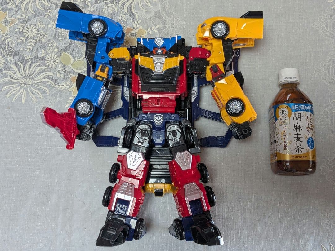 ハローカーボット　ジャイアントローダー　トランスフォーマー　メタルカードボット