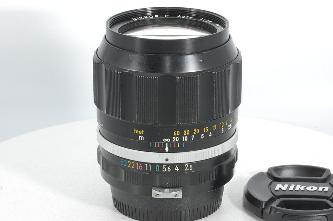 Nikon NIKKOR-P Auto 105mm f/2.5 オールドレンズ