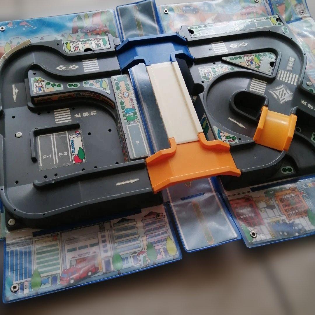 ミニカー用組み立て式駐車場