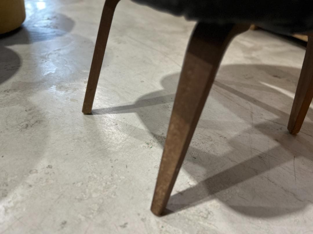 サーリネン コレクション・カンファレンスアームチェア｜オークステインウォルナット