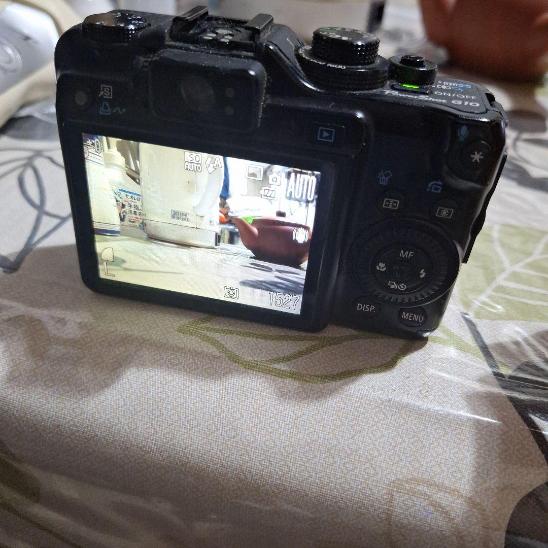 Canon PowerShot G10 本体と付属品