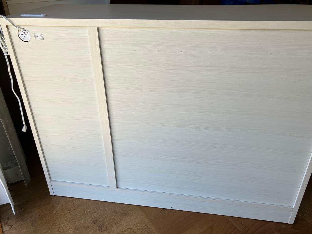 キッチンボード　カップボード　白　ホワイト　キッチン棚