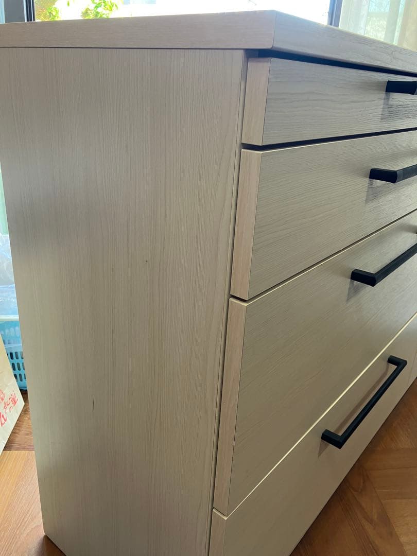 キッチンボード　カップボード　白　ホワイト　キッチン棚