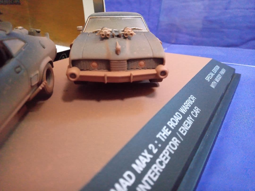 限定オートアート MADMAX2 インターセプター・エネミーカー 汚し塗装ver