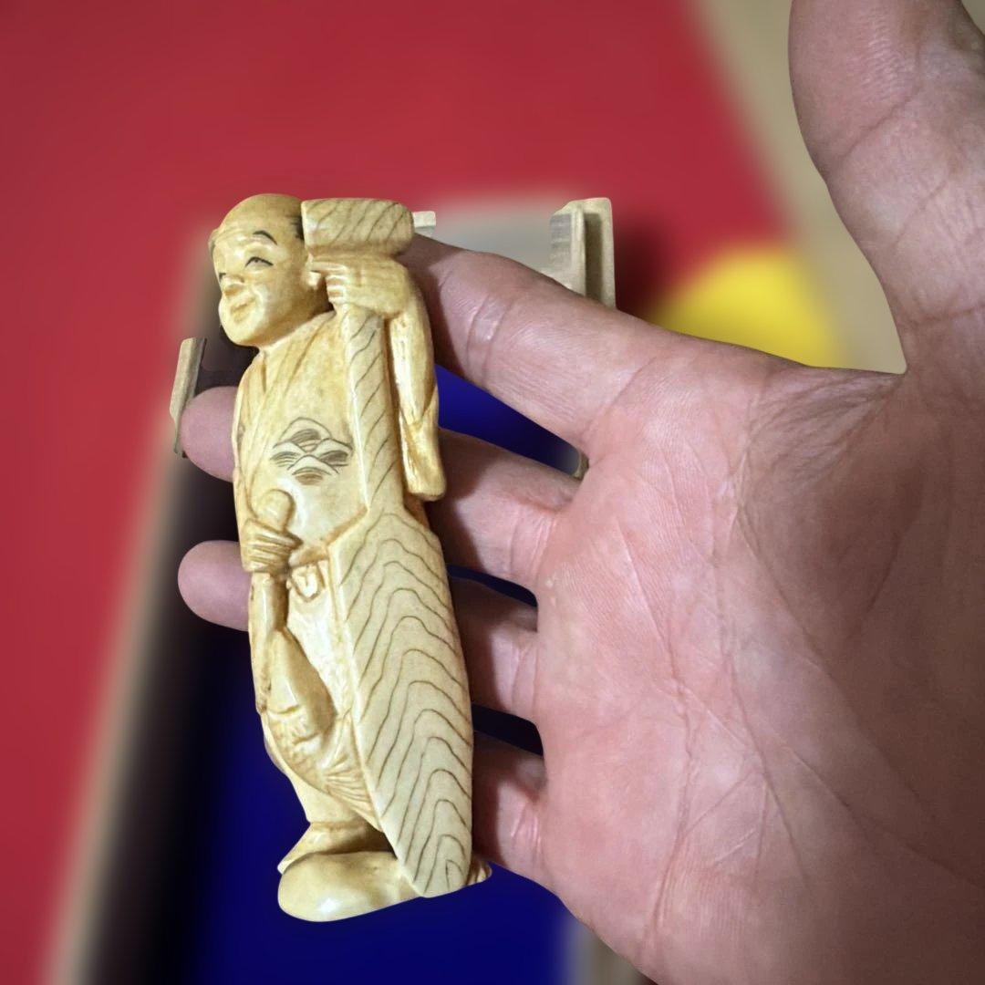白材彫刻　オブジェ　人物