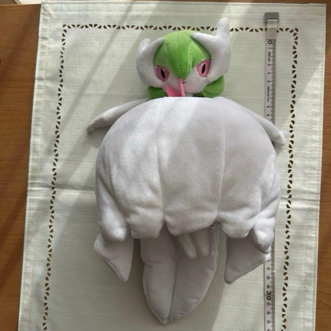 ポケモン メガサーナイト黒いメガサーナイトぬいぐるみ