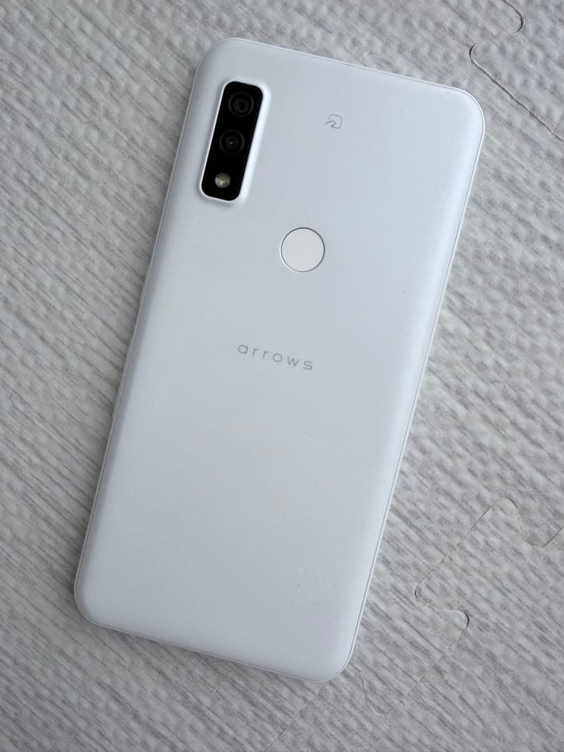 スマートフォン本体 Arrows We FCG01
