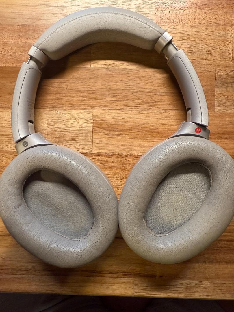 Sony ワイヤレスヘッドホン 　WH-1000 xm3 シルバー　ハイレゾ