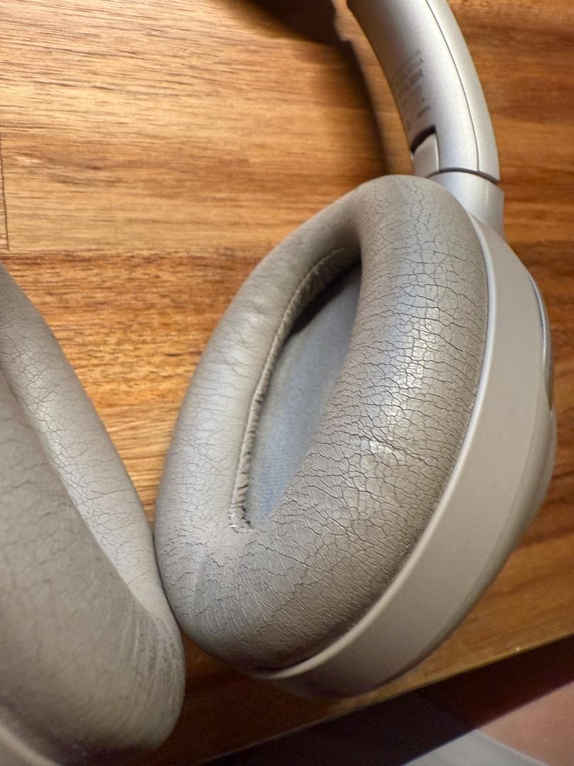 Sony ワイヤレスヘッドホン 　WH-1000 xm3 シルバー　ハイレゾ