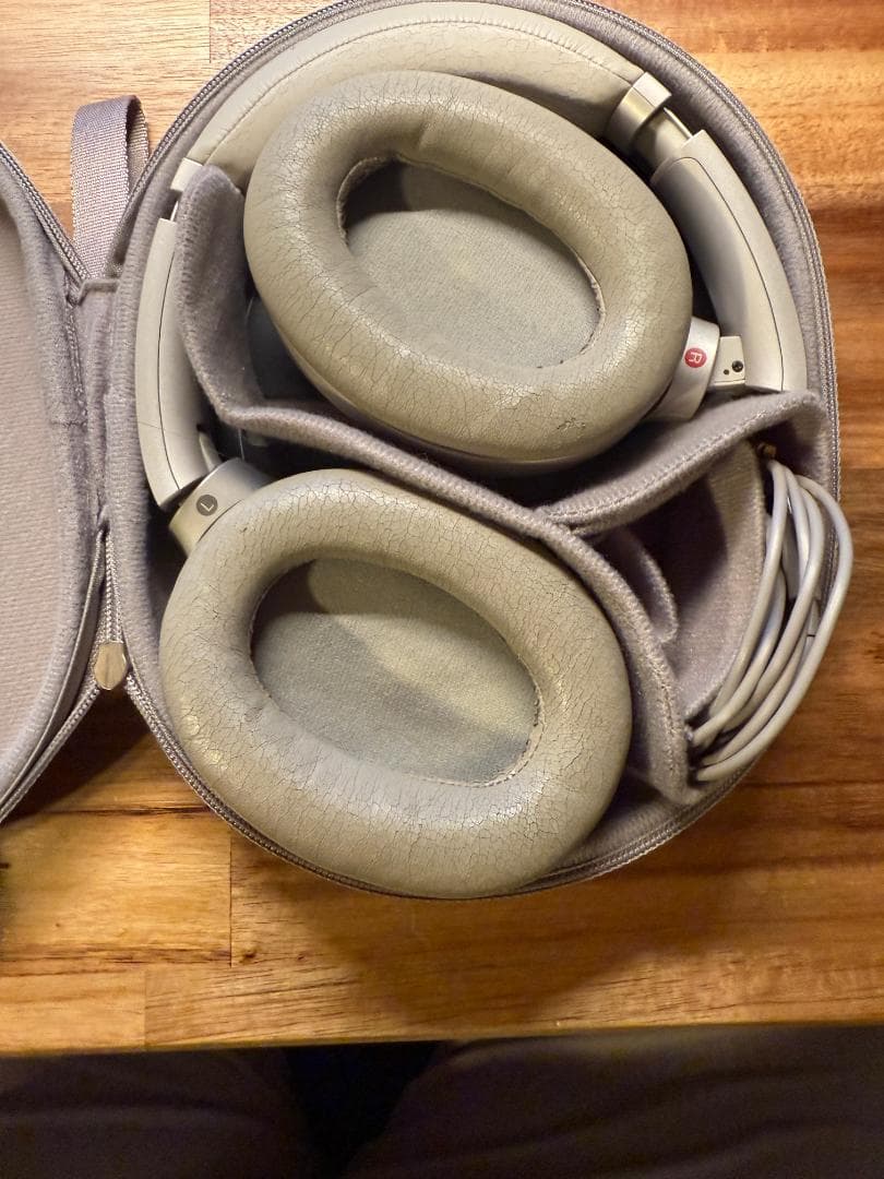 Sony ワイヤレスヘッドホン 　WH-1000 xm3 シルバー　ハイレゾ