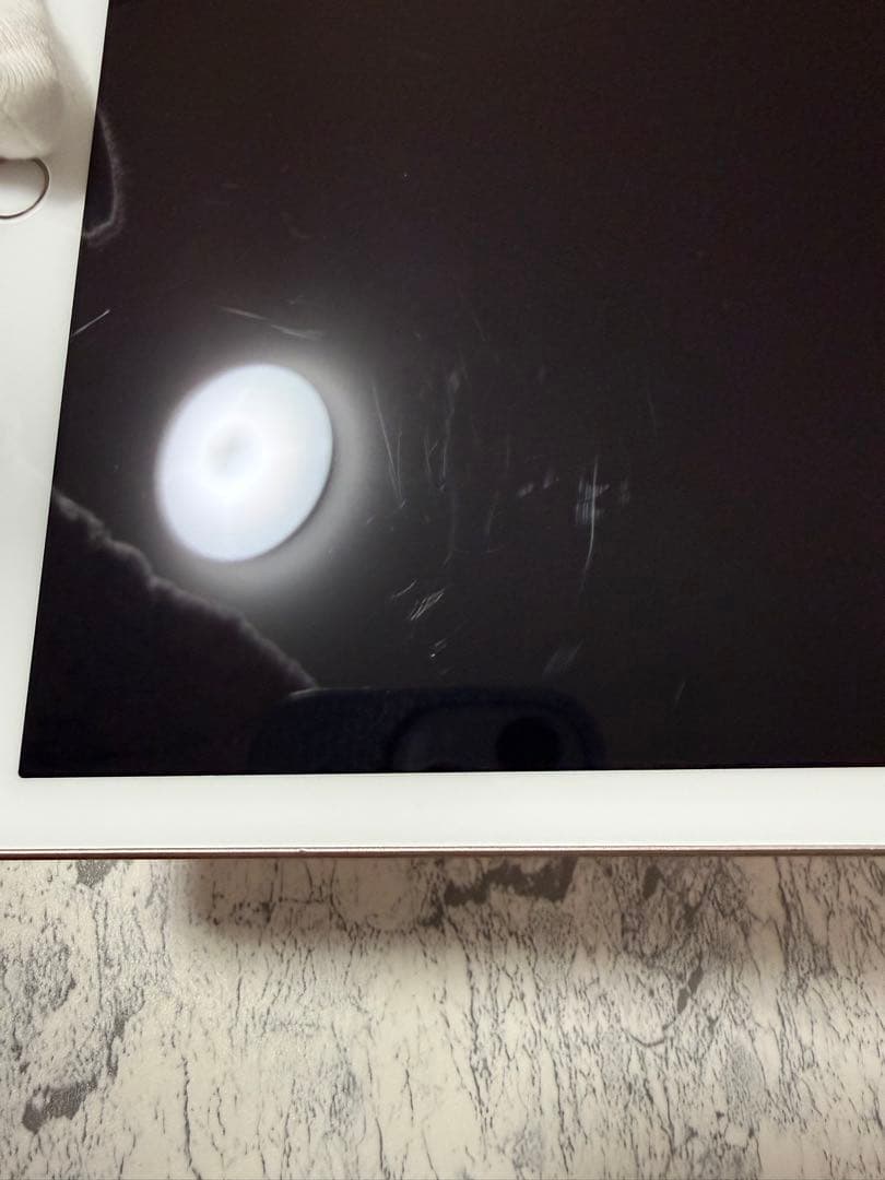 最終価格　Apple iPad 第8世代 32GB 本体 ゴールド　カバー付き
