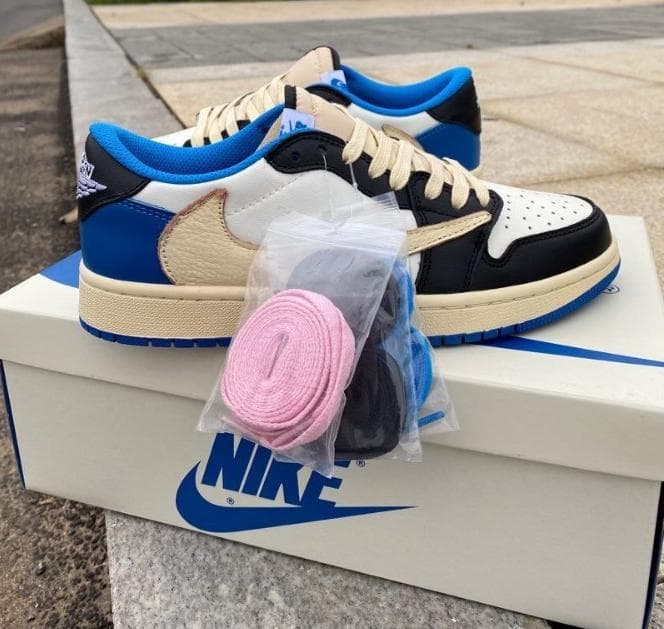 nike × travis scott AIR JORDAN 1 27cm