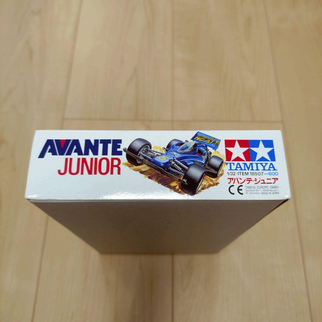 【送料無料】ミニ四駆 アバンテJr. 透明シャーシ カラータイヤ カナダ輸出仕様