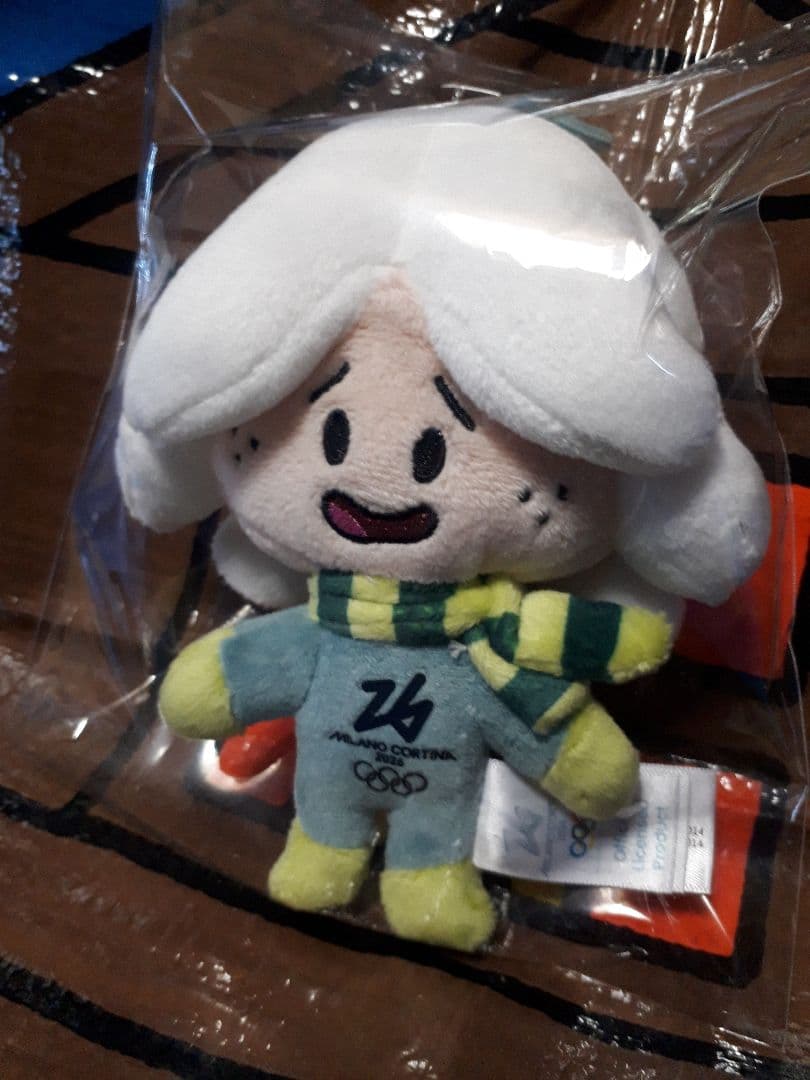 ミラノ　　コルティナオリンピック 2026 マスコット ぬいぐるみ　フロー
