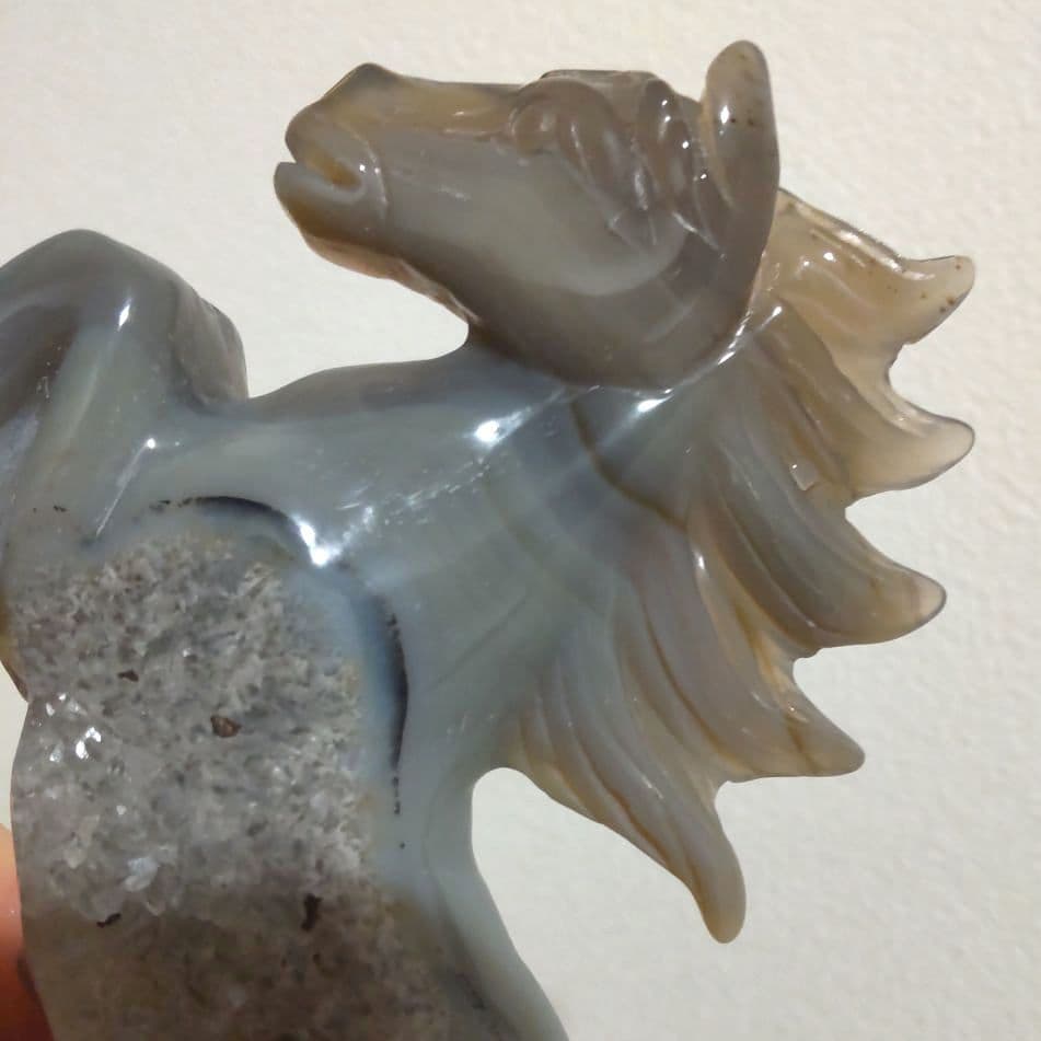 瑪瑙 アゲート 馬 置物 木製台座付き