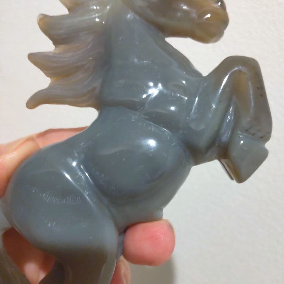 瑪瑙 アゲート 馬 置物 木製台座付き