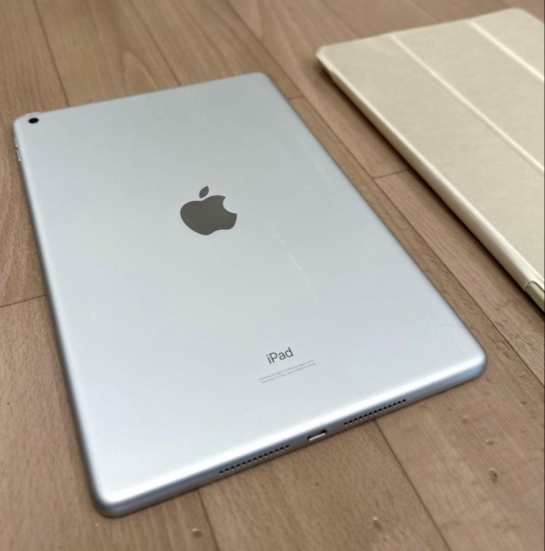 iPad(10.2㌅,Wi-Fi,32㎇,SV)＋ipadカバー