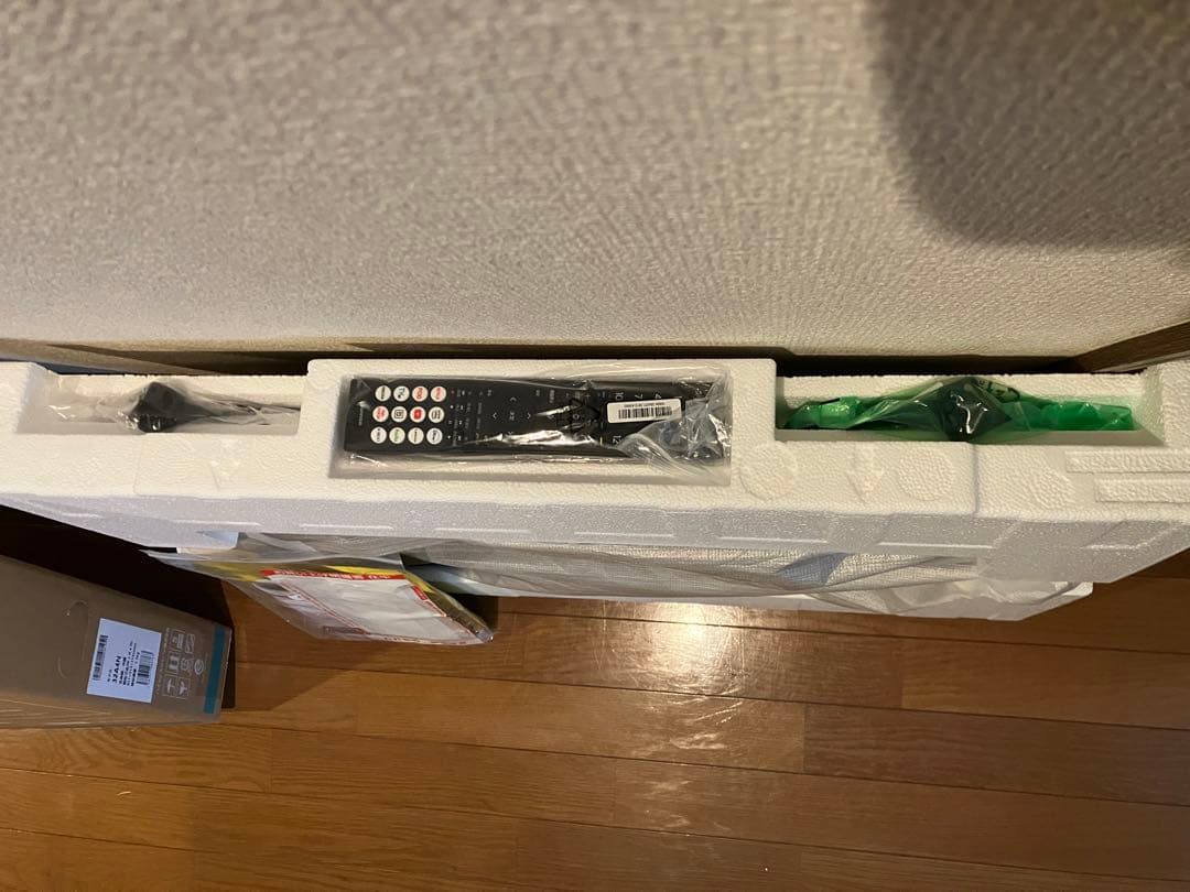 【美品】Hisense フルハイビジョンLED 32型液晶テレビ32A4N