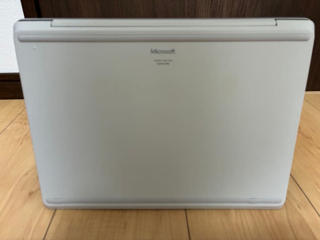 Windows11！Surface Laptop Go プラチナ