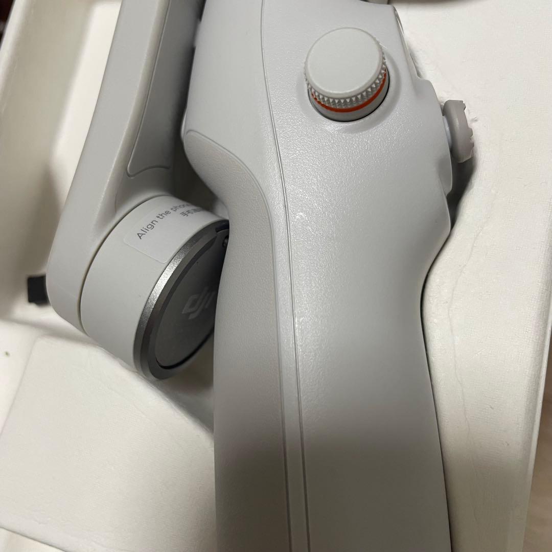 DJI Osmo Mobile 6 3軸スマートフォン用スタビライザー