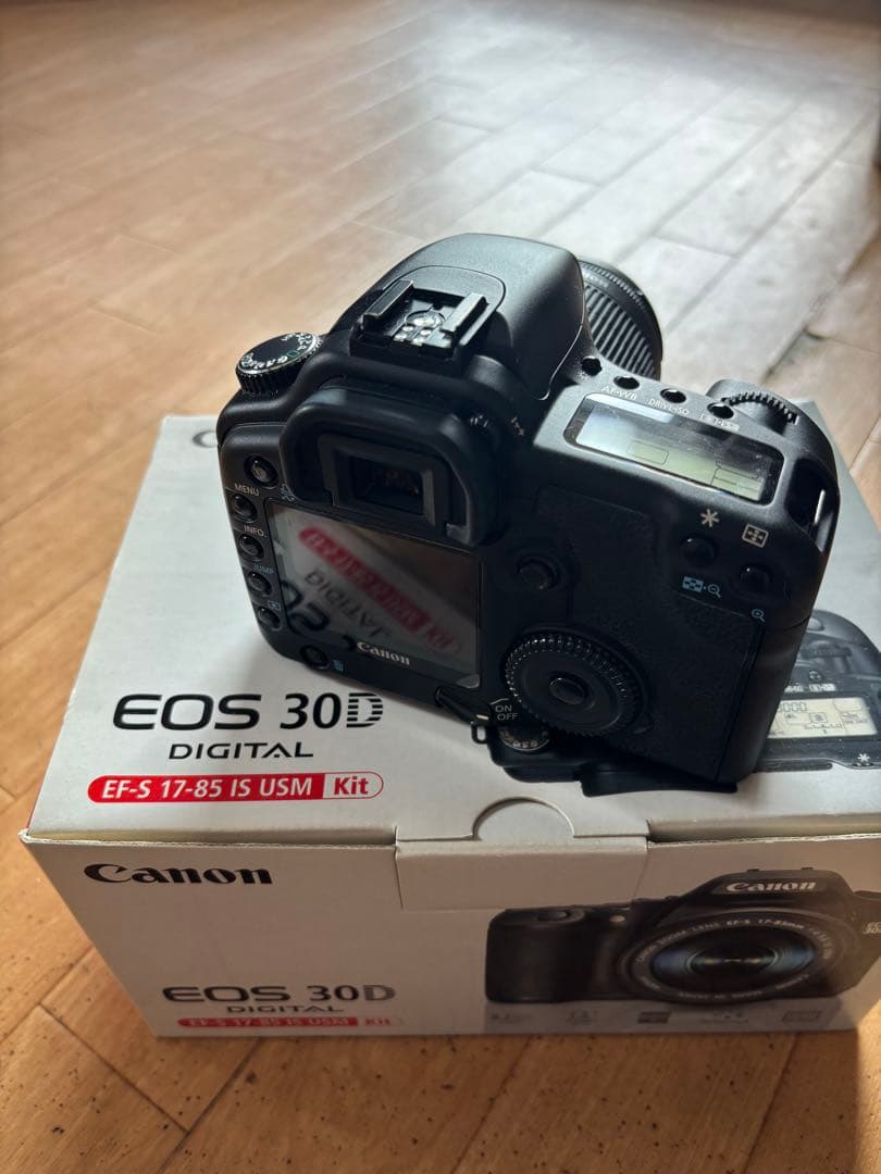 Canon EOS 30D デジタル一眼レフ カメラ
