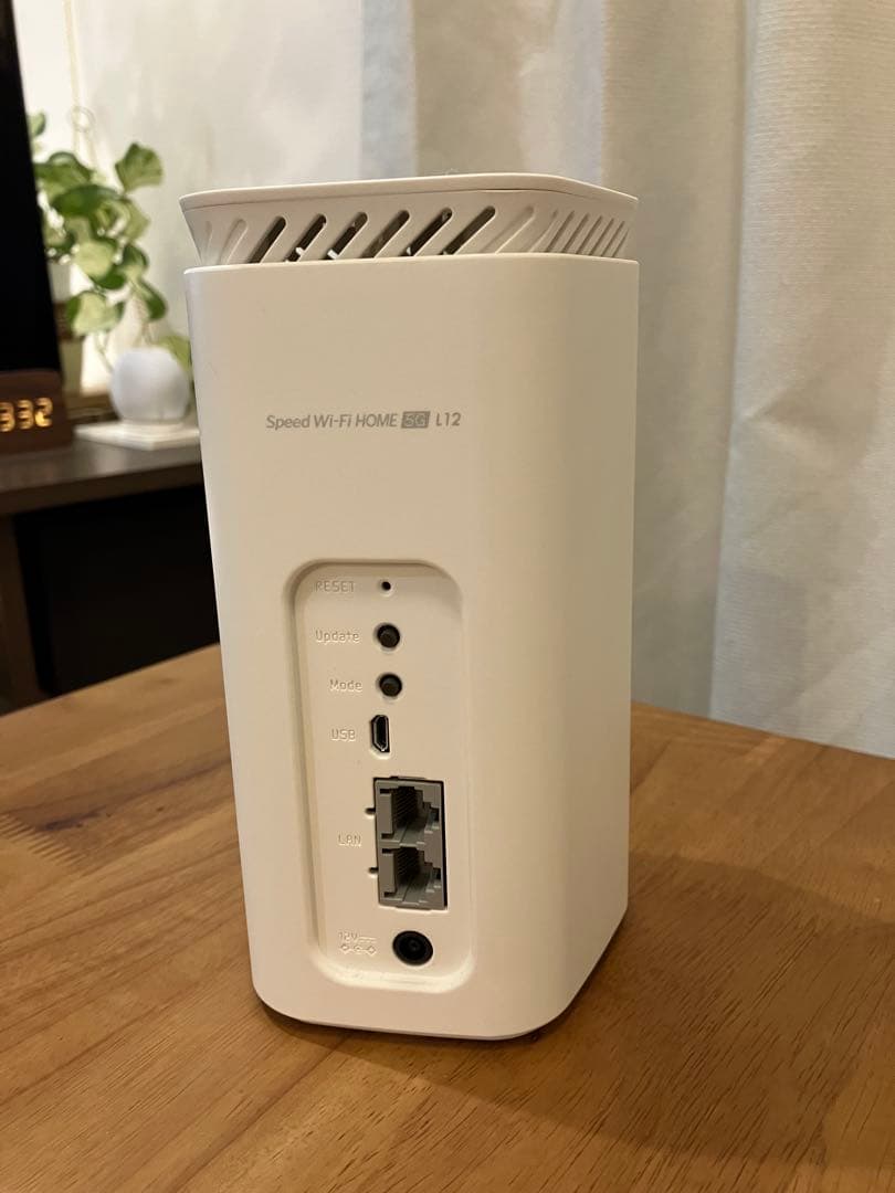 NEC製ホームルーター「Speed Wi-Fi  5G L12