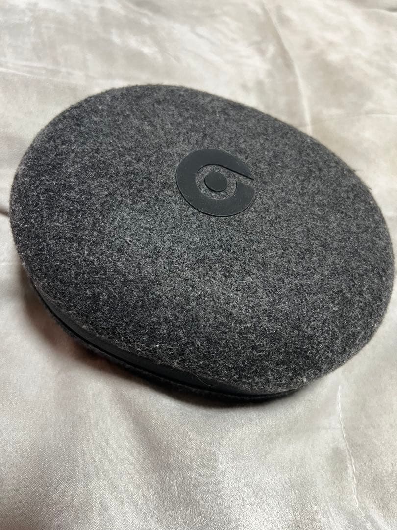 Beats ワイヤレスヘッドホン ホワイト 専用ケース付き