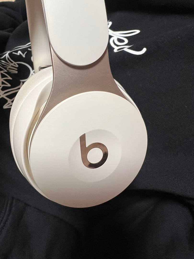 Beats ワイヤレスヘッドホン ホワイト 専用ケース付き