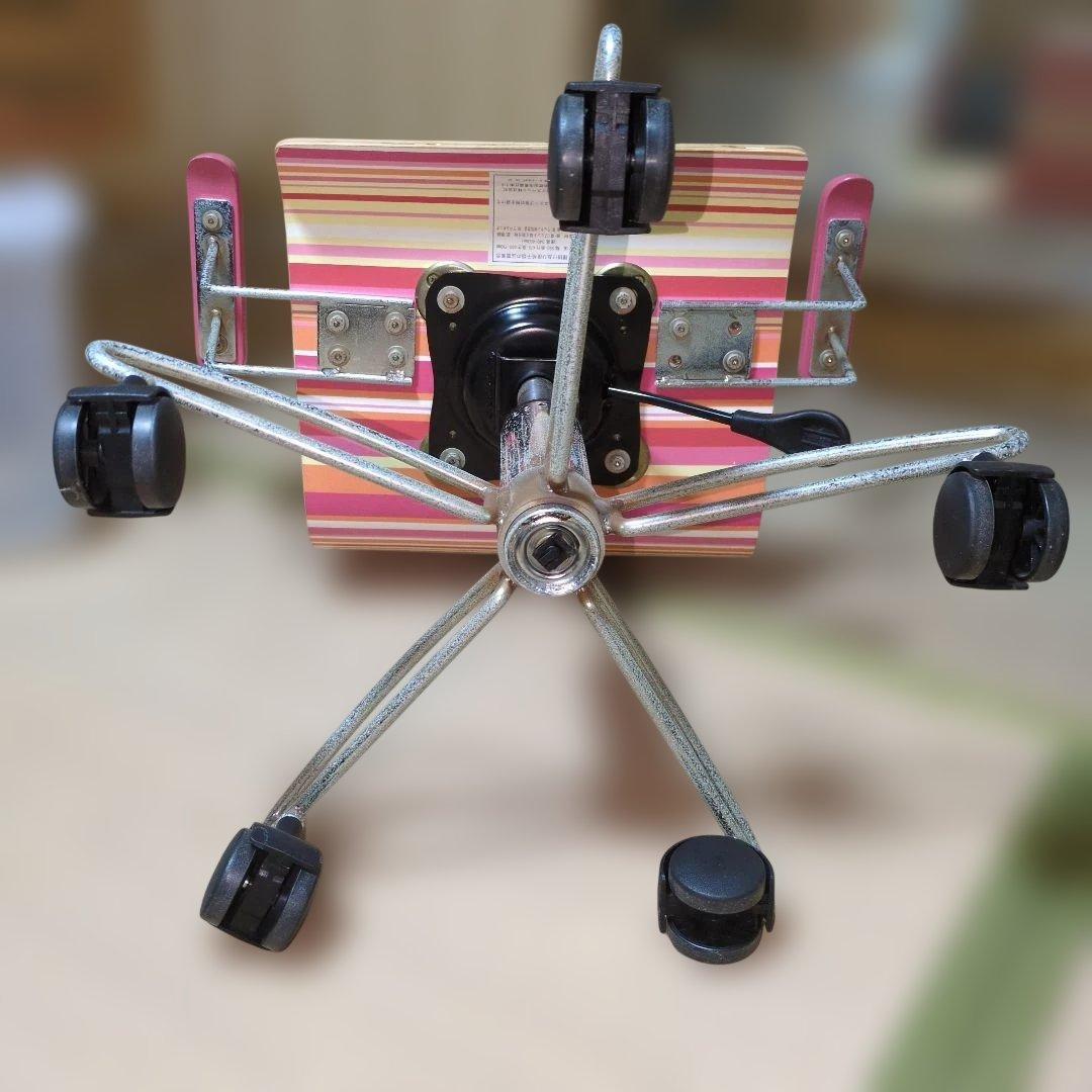 ★レトロポップな回転イス★肘掛けあり・油圧 高さ調整可能です^_^