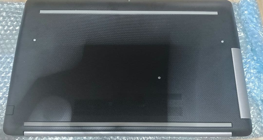 radeonグラボ登載17.3インチ大画面ノートパソコン メモリ16GB！