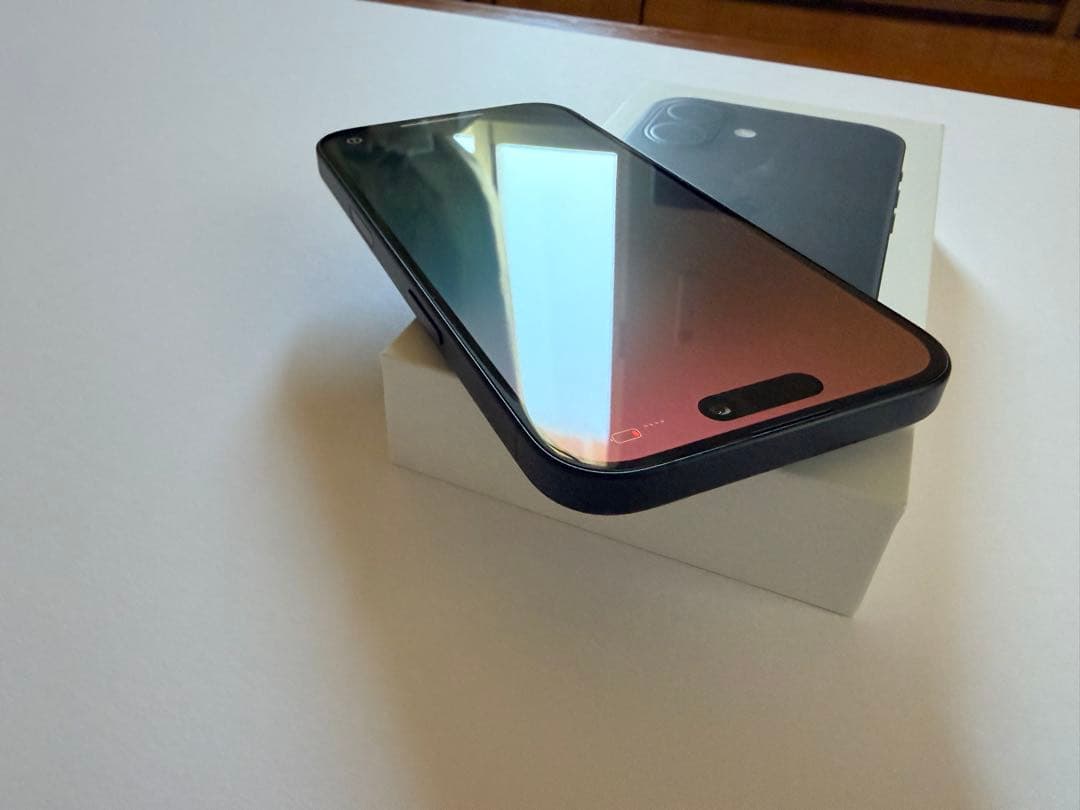 【美品】iPhone16 本体 SIMフリー ブラック 128GB