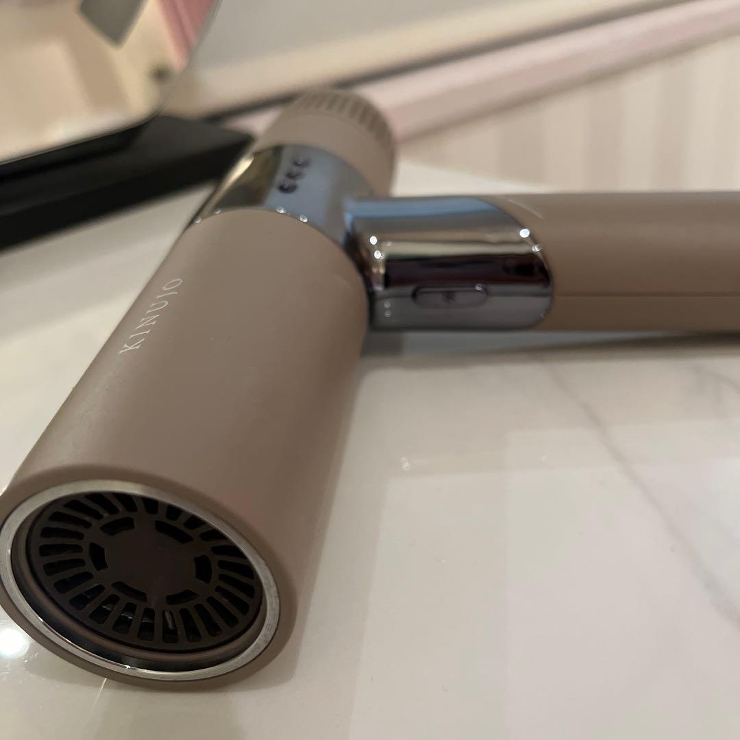 【中古品】使用可能⭐︎KINUJO ドライヤー