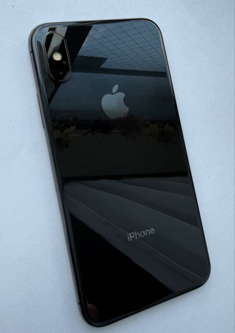 iPhone X 64GB SIMロックなし