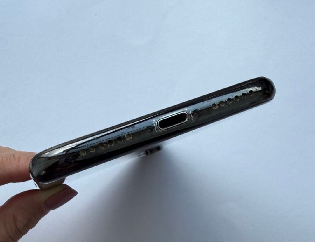 iPhone X 64GB SIMロックなし