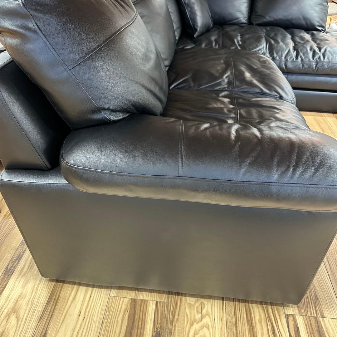 持ち帰り大歓迎　ニトリソファ本革合皮　右カウチ　ブラック3人掛けソファー