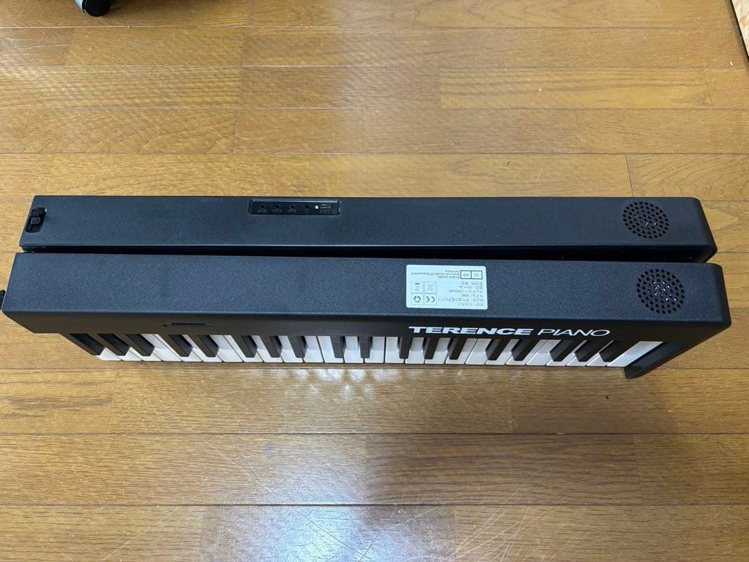88鍵盤 電子ピアノ　折り畳み式　ペダル付き　軽量　TERENCE