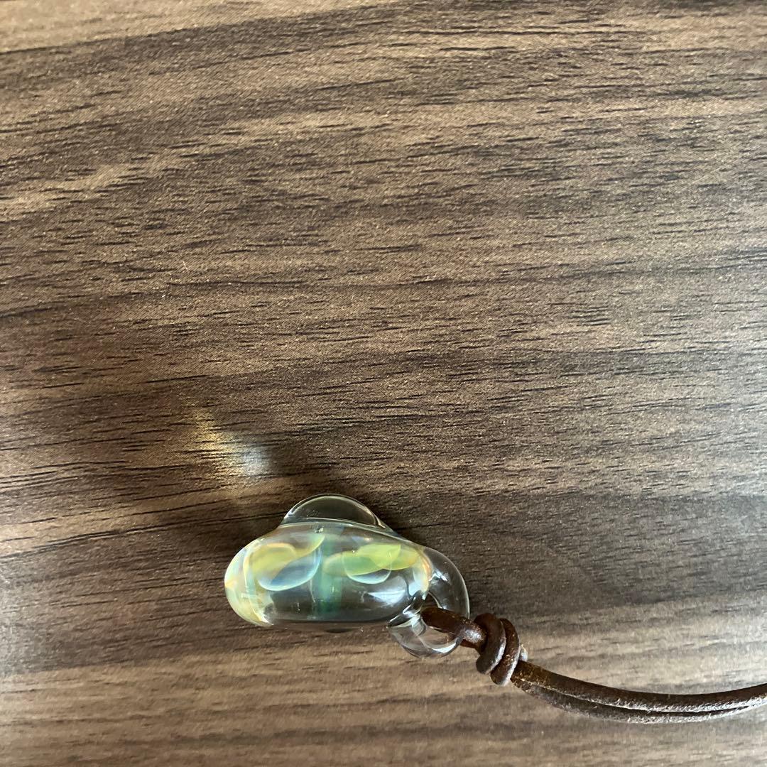 ☆一点物☆ ガラス　ペンダントトップ　オパール　アクセサリー　ネックレス