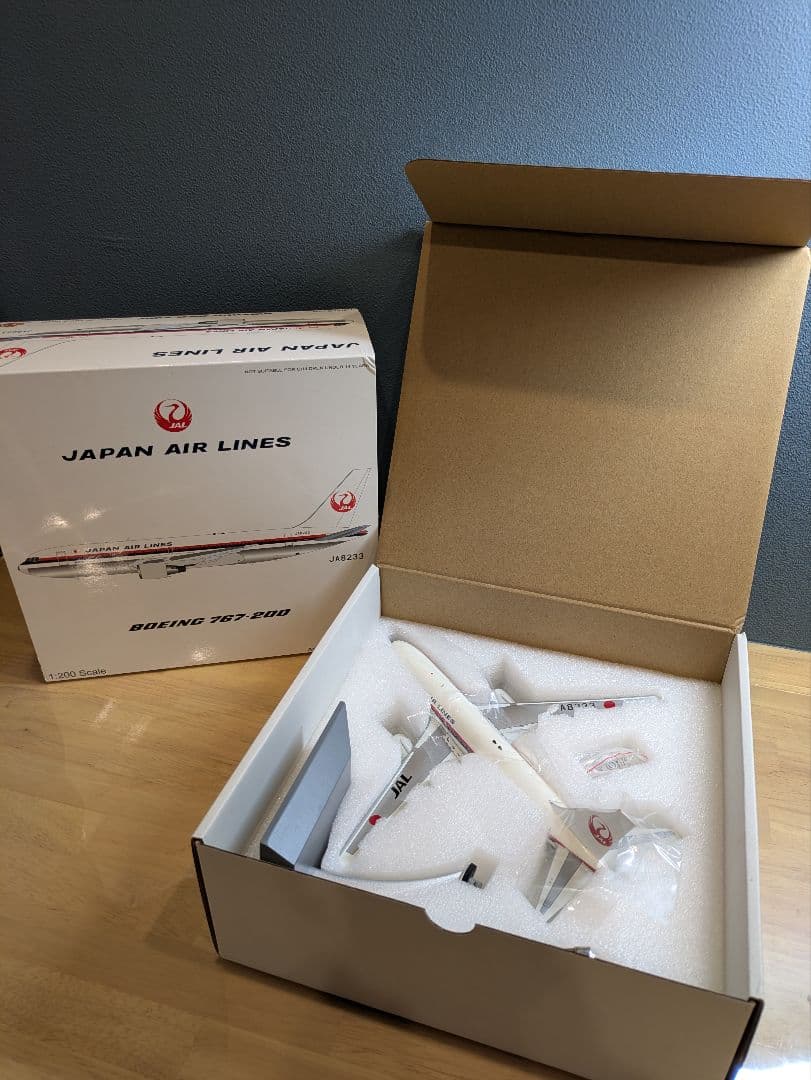 エ*ア様 【新品・希少】JAL B 767-200 JA8233 1/200 J