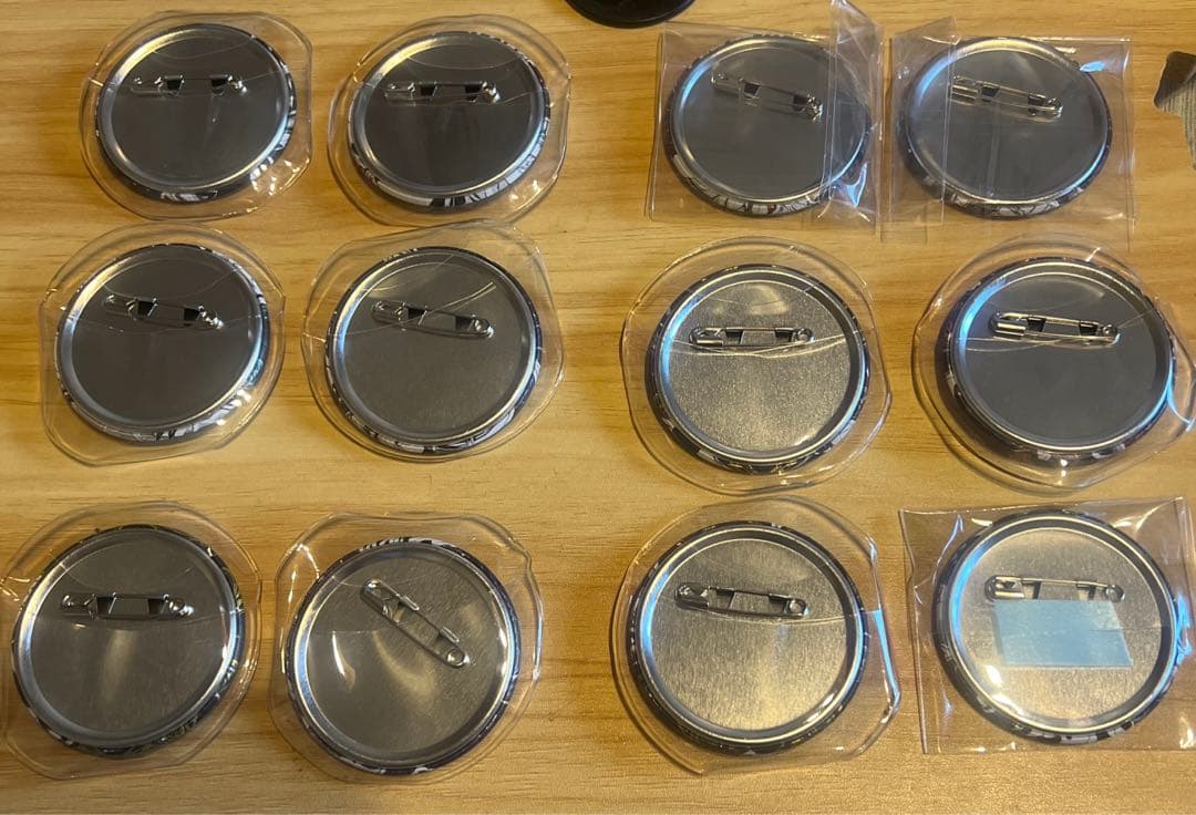 家庭教師ヒットマンREBORN! デコレクション缶バッジ　全セット