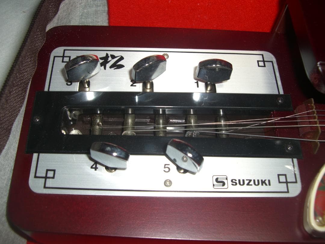 鈴木楽器製作所 SUZUKI  大正琴　特製　松です。