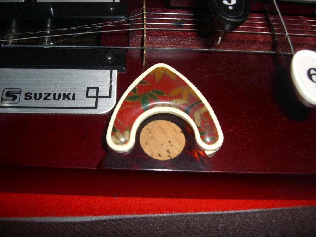 鈴木楽器製作所 SUZUKI  大正琴　特製　松です。