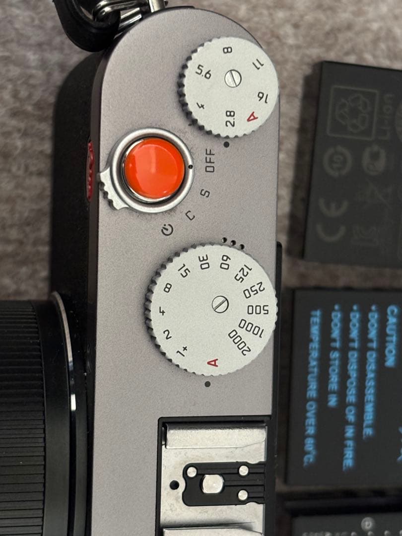 leica x1 スチールグレー